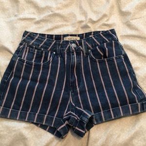 Pacsun mom shorts size 25